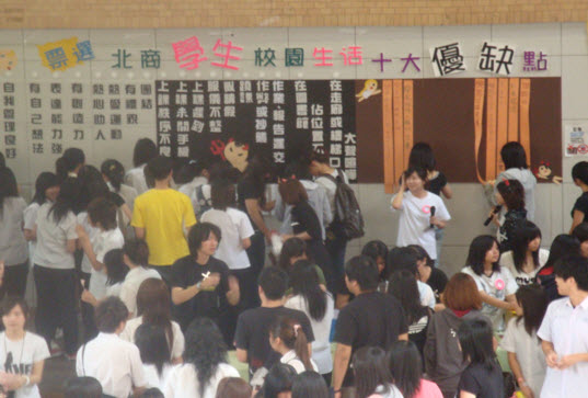 萬人空巷，史無前例，校園首次團結大公投！